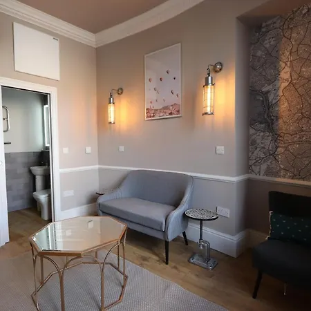 Alma In A Perfect Location *