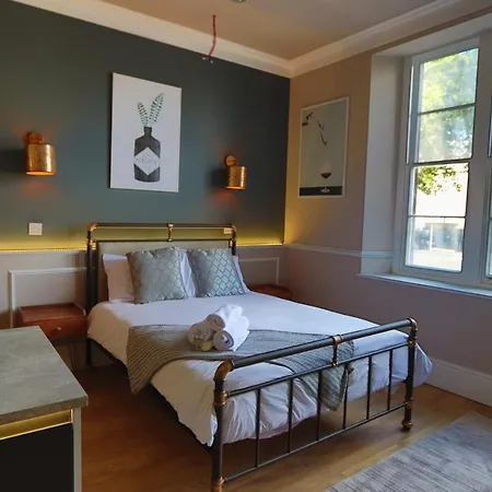 Alma In A Perfect Location *