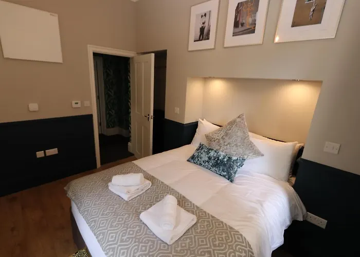 Alma In A Perfect Location Bristol