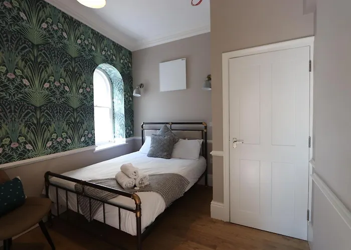 Alma In A Perfect Location *