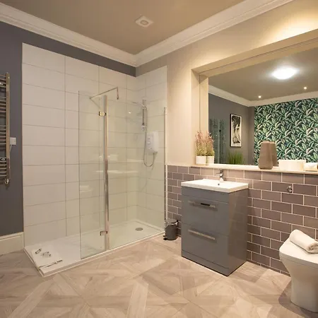 Alma In A Perfect Location *