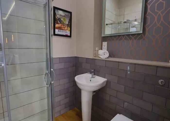 Alma In A Perfect Location *